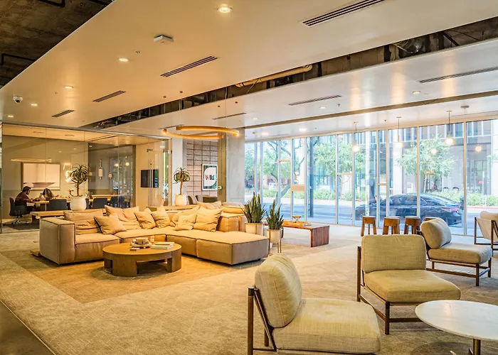 Cool 1bd In Cdt With Gym Pool Parking Apartment