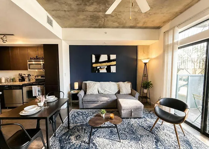 Cool 1bd In Cdt With Gym Pool Parking