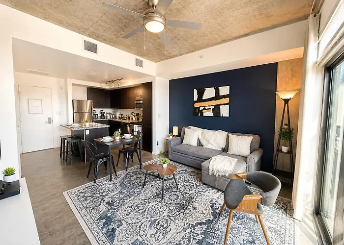 Cool 1bd In Cdt With Gym Pool Parking *