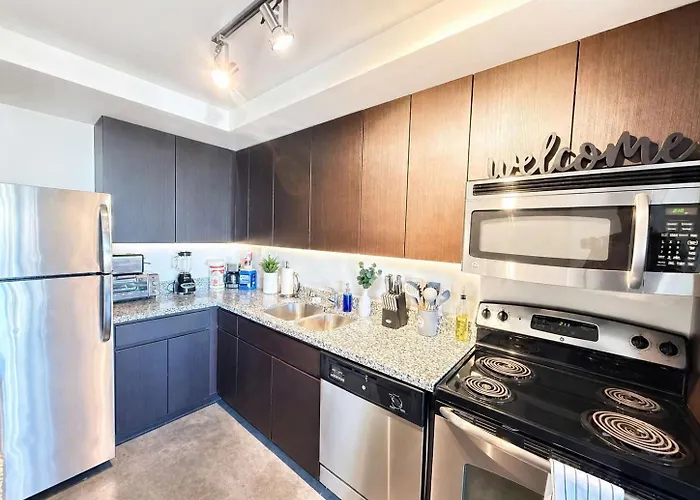 Apartment Cool 1bd In Cdt With Gym Pool Parking Phoenix