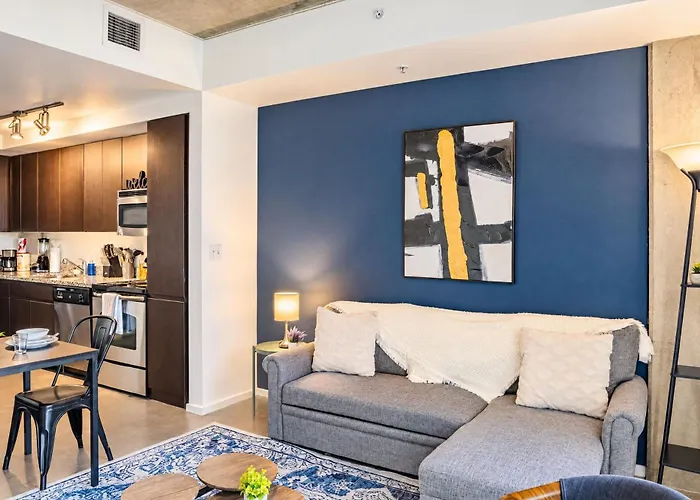 Cool 1bd In Cdt With Gym Pool Parking * Phoenix